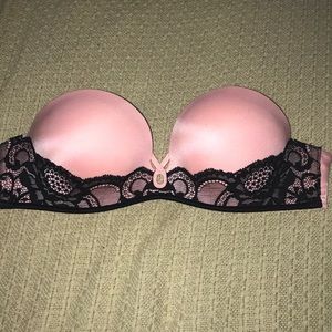 Victoria’s Secret | 34A Push-up Strapless Bra